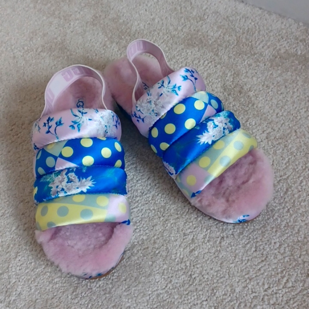 NWOT UGG Puff Yeah Floral Multi Slippers Pink and Blue SZ 7